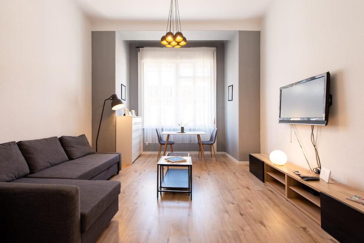 Budapest4U - New Apt In The Central Of Budapest Eksteriør bilde